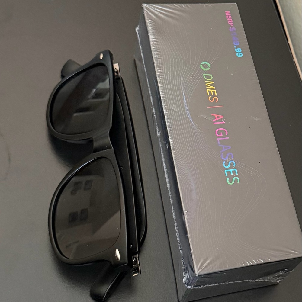 Smart AI Glasses - Sleek Black Design - Picture 4 of 5